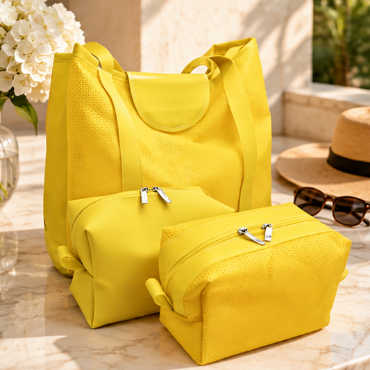Kit Bolsa Amarela com 2 Necessaires Práticas Espaçosa Moderna e Versátil